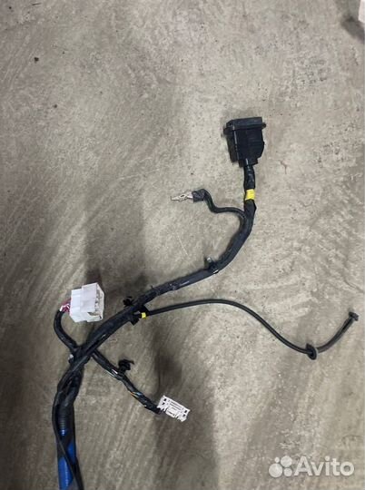 Проводка салона Hyundai Tucson 3 G4FJ 2015