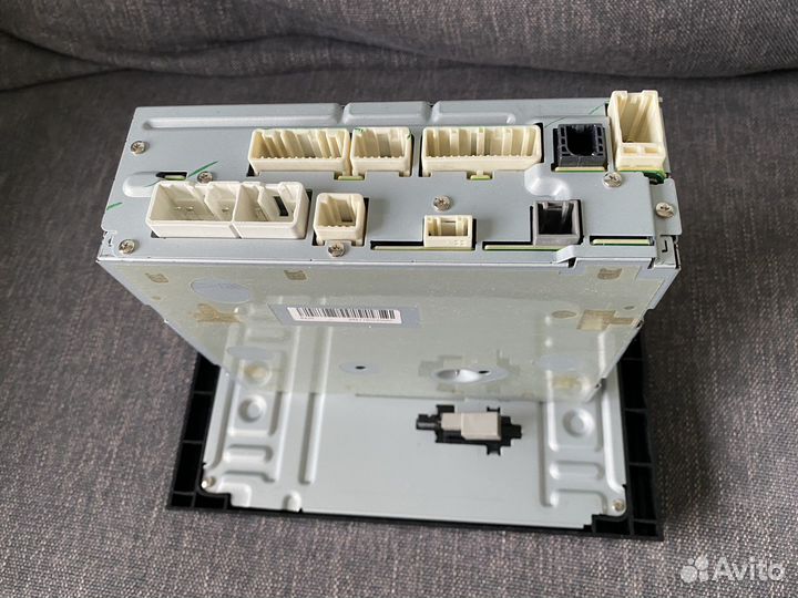 Штатная магнитола Fujitsu Ten с Toyota Fortuner