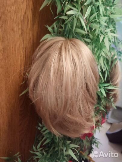 Хвост шиньон на крабе