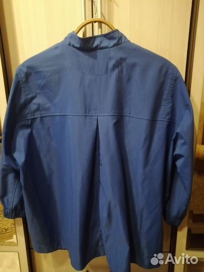 Ветровка женская