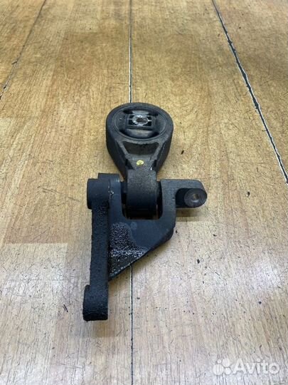 Подушка кпп Ford Focus 1 eddb 2002