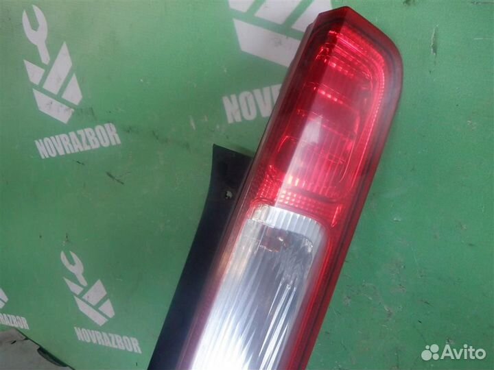 Фонарь задний правый Форд Фокус 2
