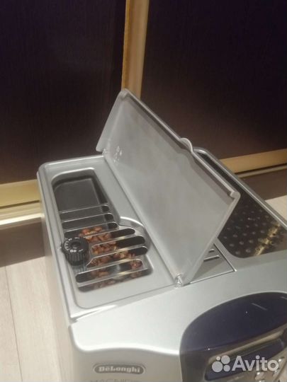 Кофемашина delonghi magnifica 4500