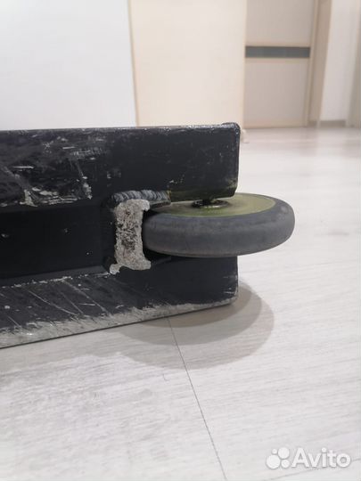 Трюковой самокат tech team zorg