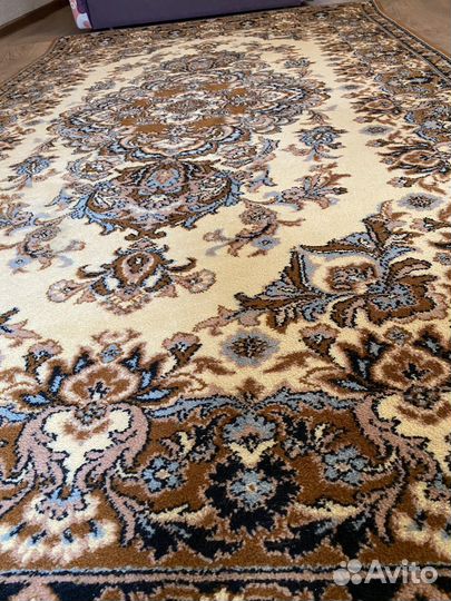 Ковер шерстяной