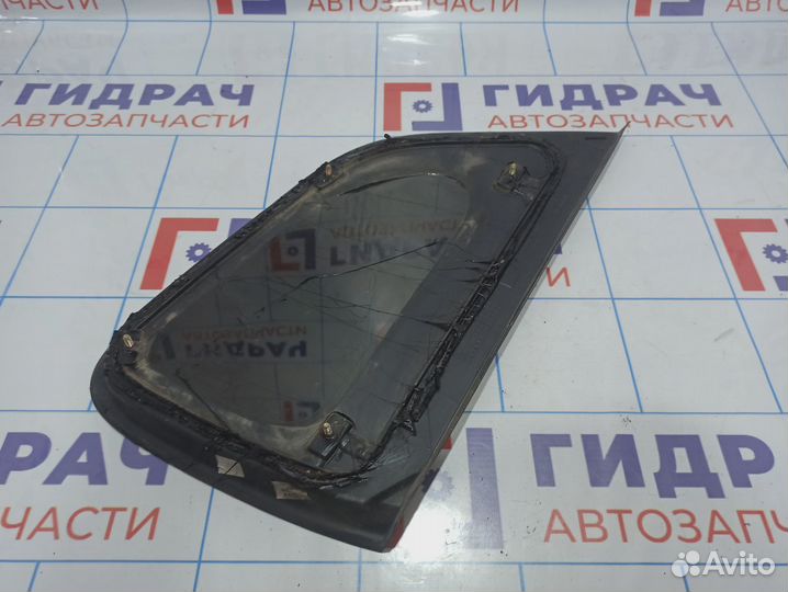 Стекло кузовное глухое левое Hyundai Tucson (JM) 8