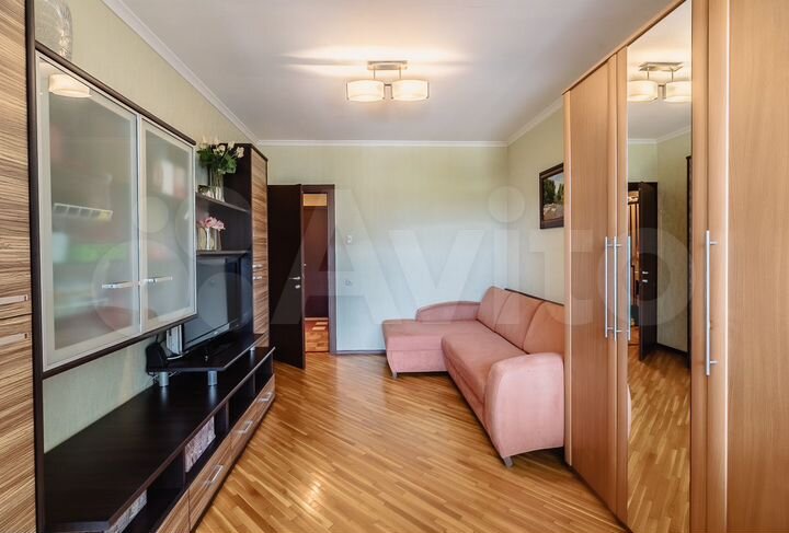 2-к. квартира, 62 м², 1/12 эт.