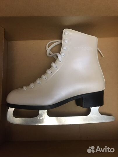 Коньки женские новые
