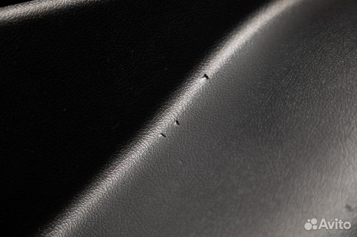 Обшивка багажника задняя левая Toyota Land Cruiser