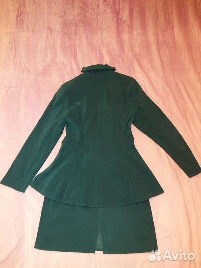 Костюм на девушку р. 44