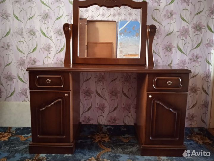 Трюмо трельяж с зеркалом бу