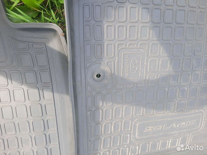 Автомобильные коврики резиновые