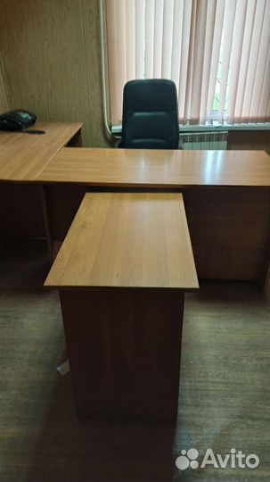 Стол офисный