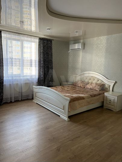 1-к. квартира, 56,7 м², 15/25 эт.
