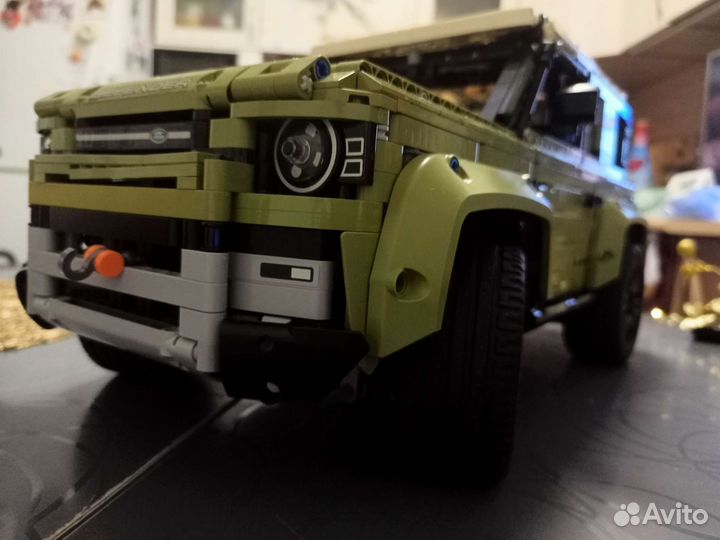 Lego technic 42110 land rover defender
