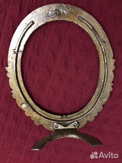 Рамка металл,27на22см.,ссср,на подставке