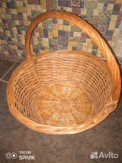 Корзина плетеная