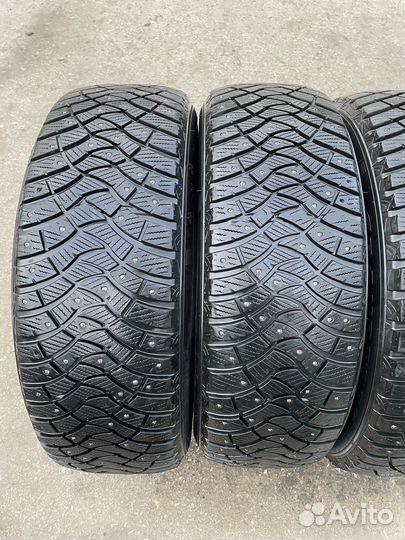 Dunlop GrandTrek Ice 03 235/55 R20