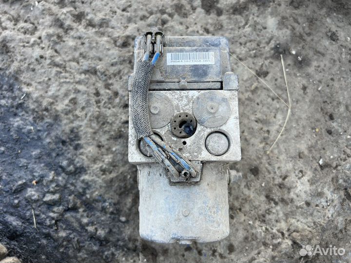 Блок абс ABS Nissan Bluebird Sylphy