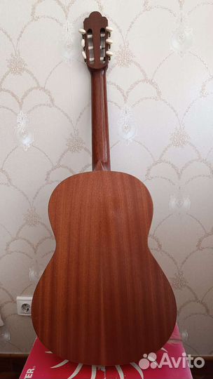 Акустическая гитара Musima