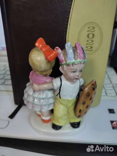 Фарфоровая статуэтка ГДР