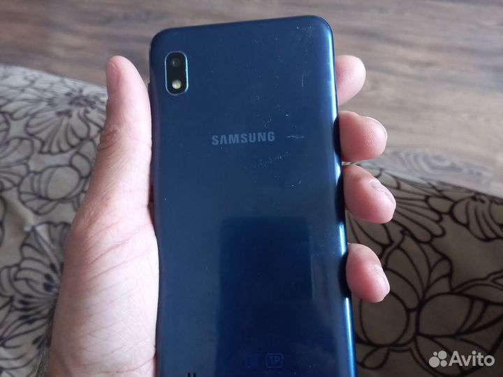 Samsung Galaxy A10, 4/32 ГБ