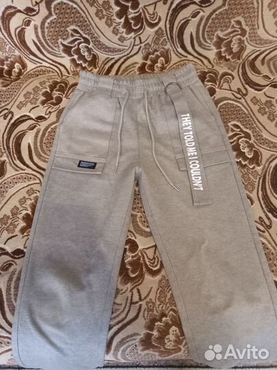 Брюки джоггеры на девочку. Одеты пару раз
