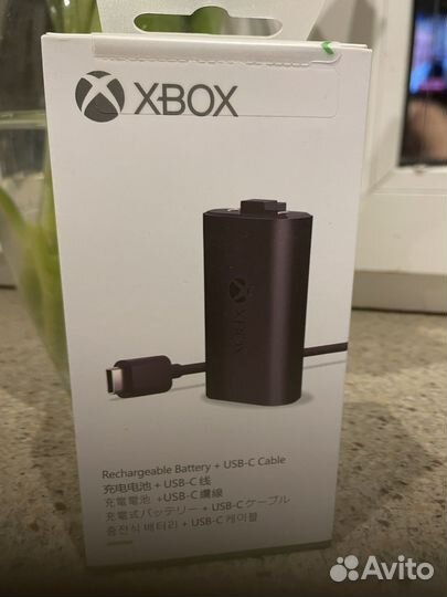 Аккумулятор Microsoft для геймпада Xbox новый