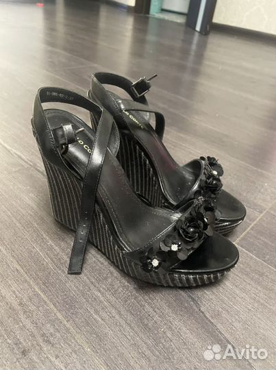 Босоножки женские