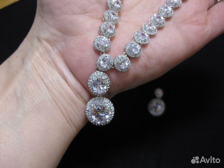 Колье и серьги комплект