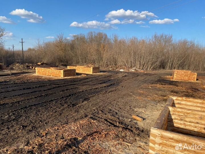 Срубы из зимнего леса баня