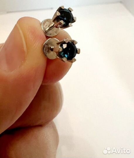Пусеты белое золото с сапфирами