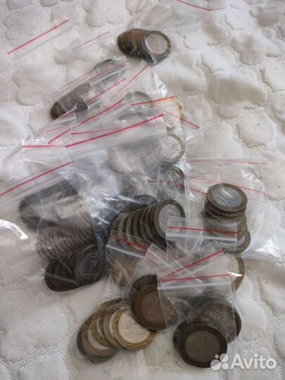 Юбилейные монеты России