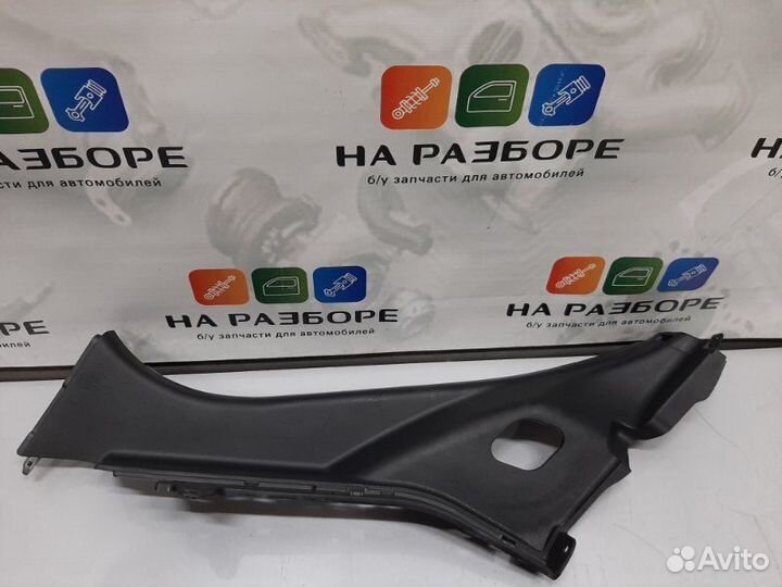 Накладка на стойку внутренняя задняя левая Kia Rio