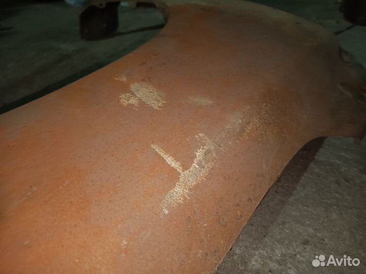 Крылья передние правое королла 151 сгоревшие