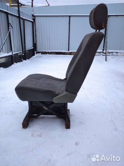 Продам пассажирские сиденья Volkswagen т4.3шт