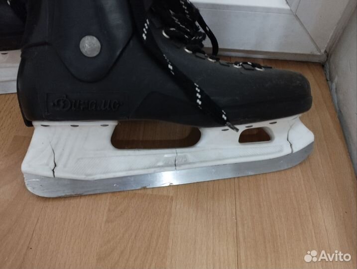 Коньки хоккейные 42 43