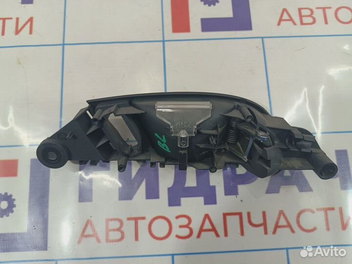 Ручка двери задней внутренняя левая Audi Q7 (4L) 4