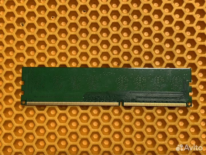 Оперативная память 4GB DDR3 1600MHz Sharetronic