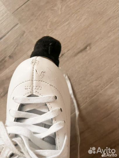 Фигурные коньки graf topas 37