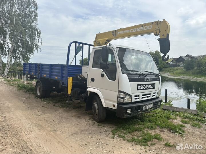 Isuzu NQR75 с КМУ, 2009