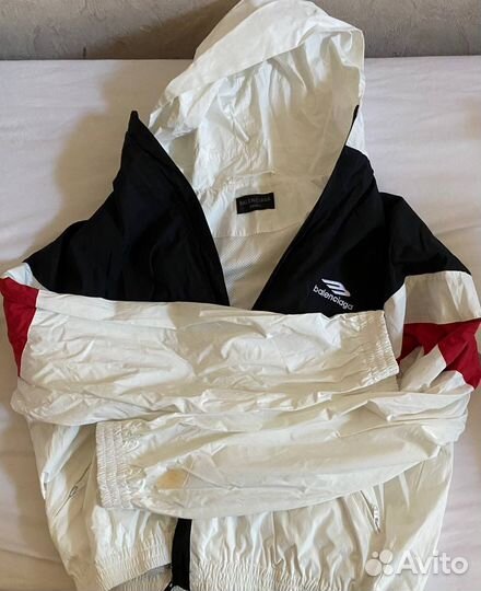 Ветровка balenciaga