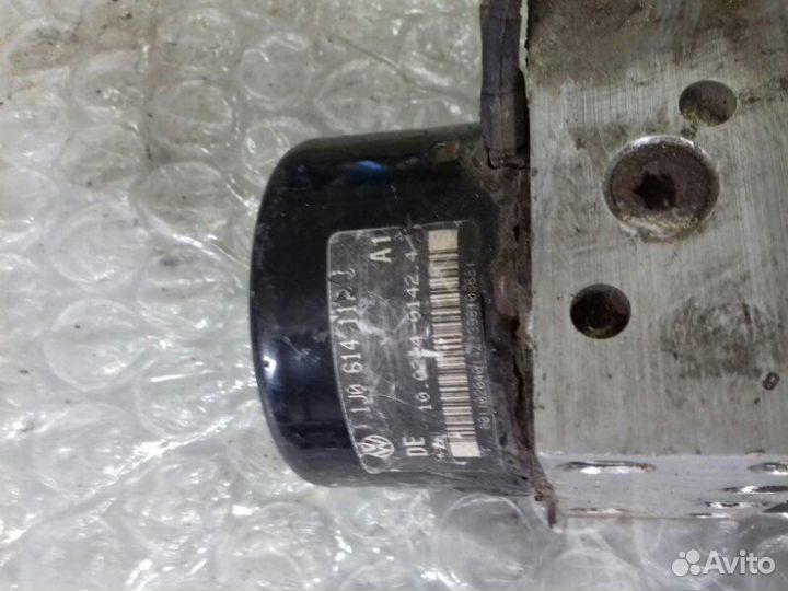 Блок ABS Volkswagen Golf 4 1J