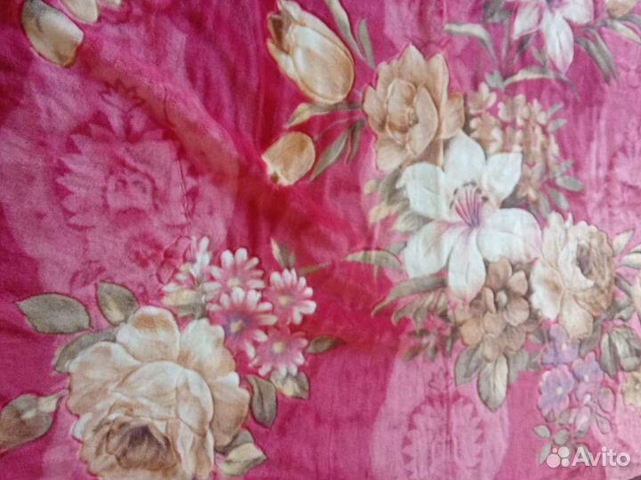 Новый плед в упаковке