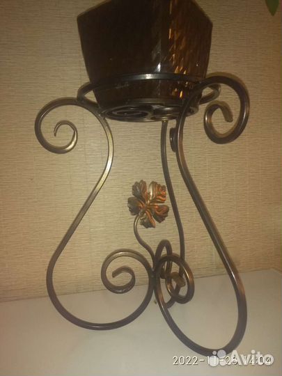 Подставка для цветов