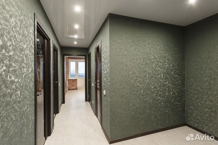 Натяжные потолки и стены