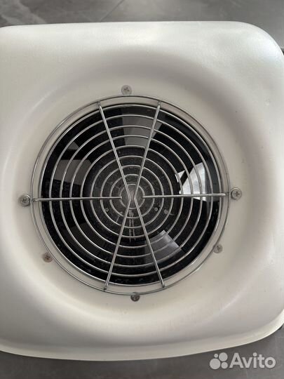 Вытяжка маникюрная от Григория Федотова