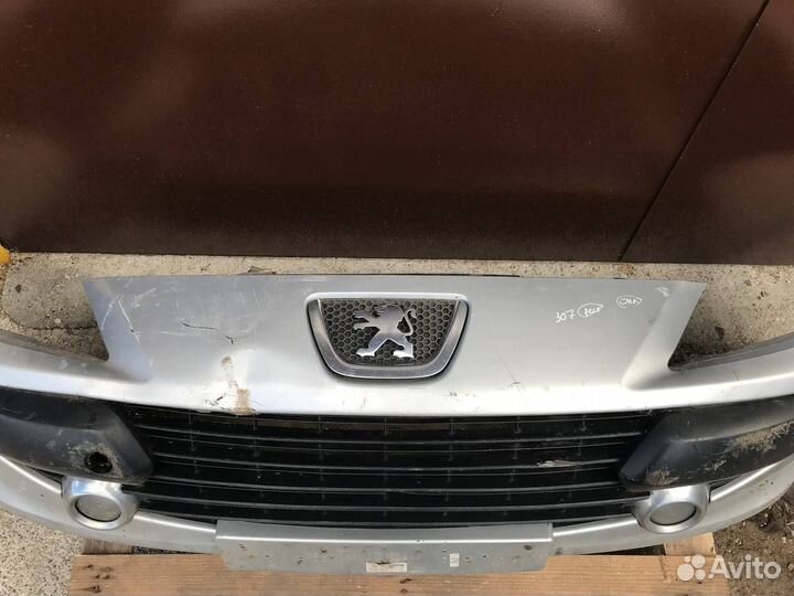 Бампер передний Peugeot 307 Рест