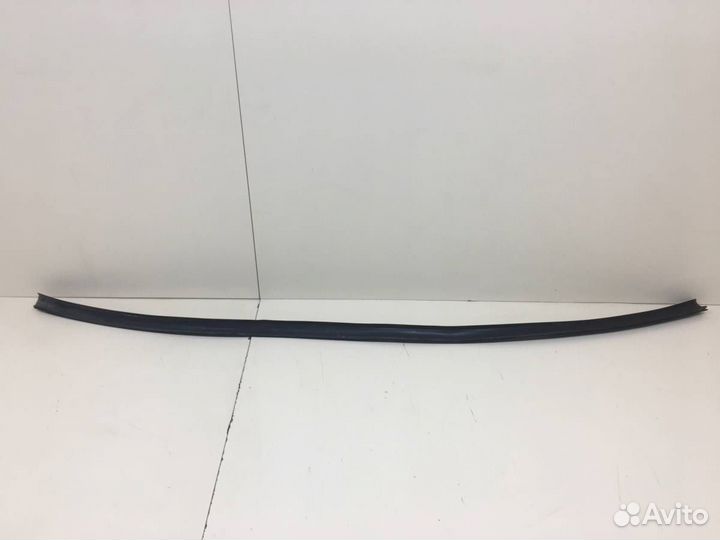 Уплотнитель Наружный LADA Largus 2012