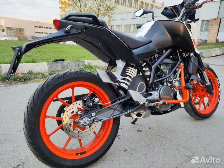 KTM 200 Duke, 2017